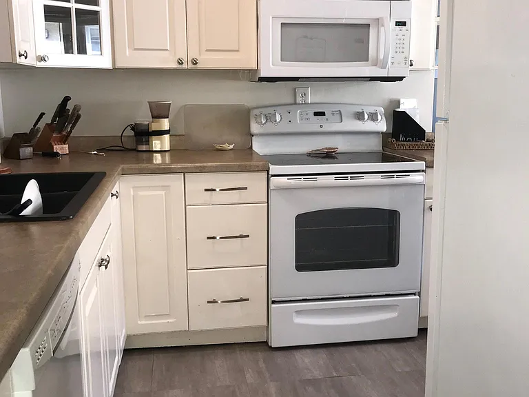 5547 Garfield Ave — Photo 9