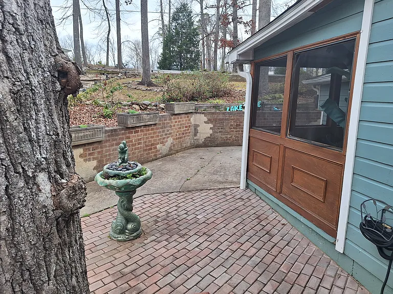Clean patio area too