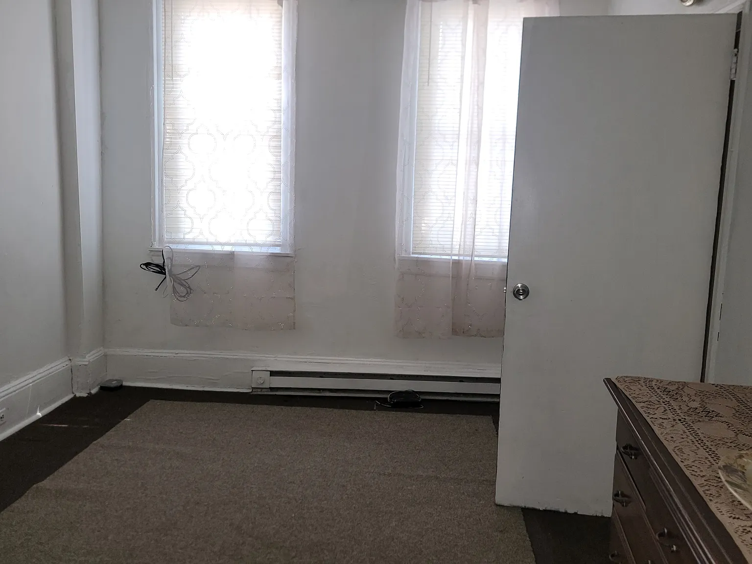 1 bed, 1336 sqft, $700 — Photo 2