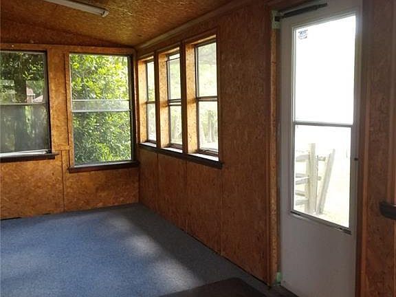 5th image of 605 W South Main St