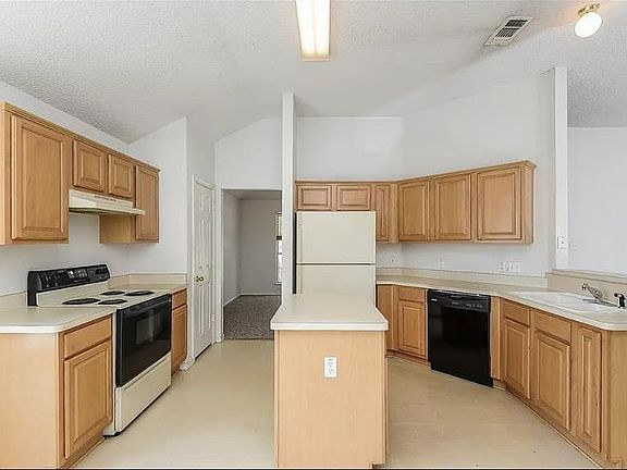 2nd image of 10405 Holly Grove Dr