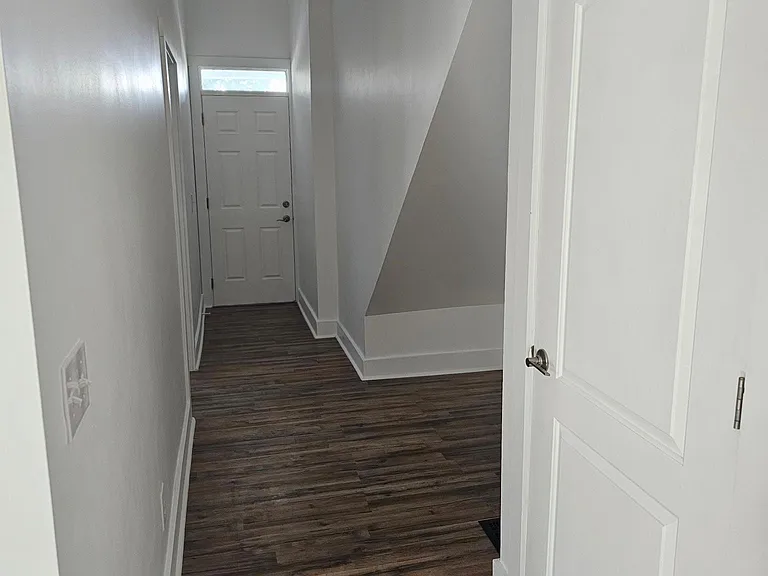 1616 Ellwood Ave #F1 — Photo 33
