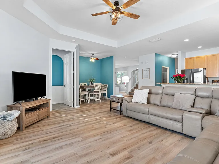 19419 Red Sky Ct — Photo 12