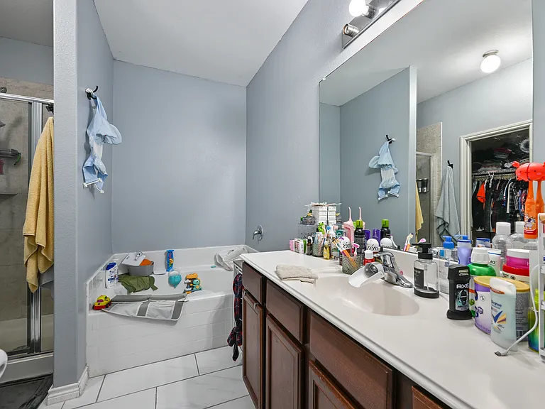 6148 Chalk Hollow Dr — Photo 10