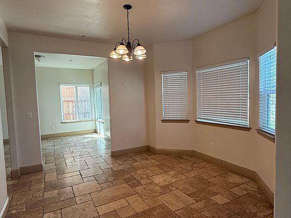 3rd image of 5352 W Acacia Ave