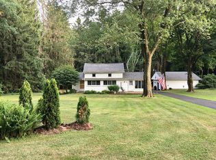 1545 Millicent Ave, Hubbard, OH