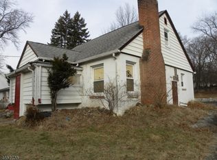 235 Ackerman Ave, Ridgewood, NJ 07450