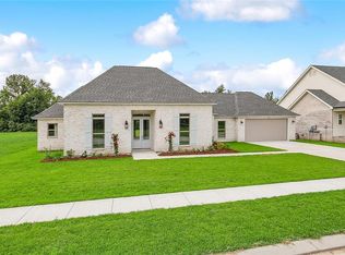 287 River Place Dr, Hahnville, LA 70057