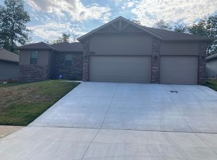 661 S Southgate St, Nixa, MO 65714