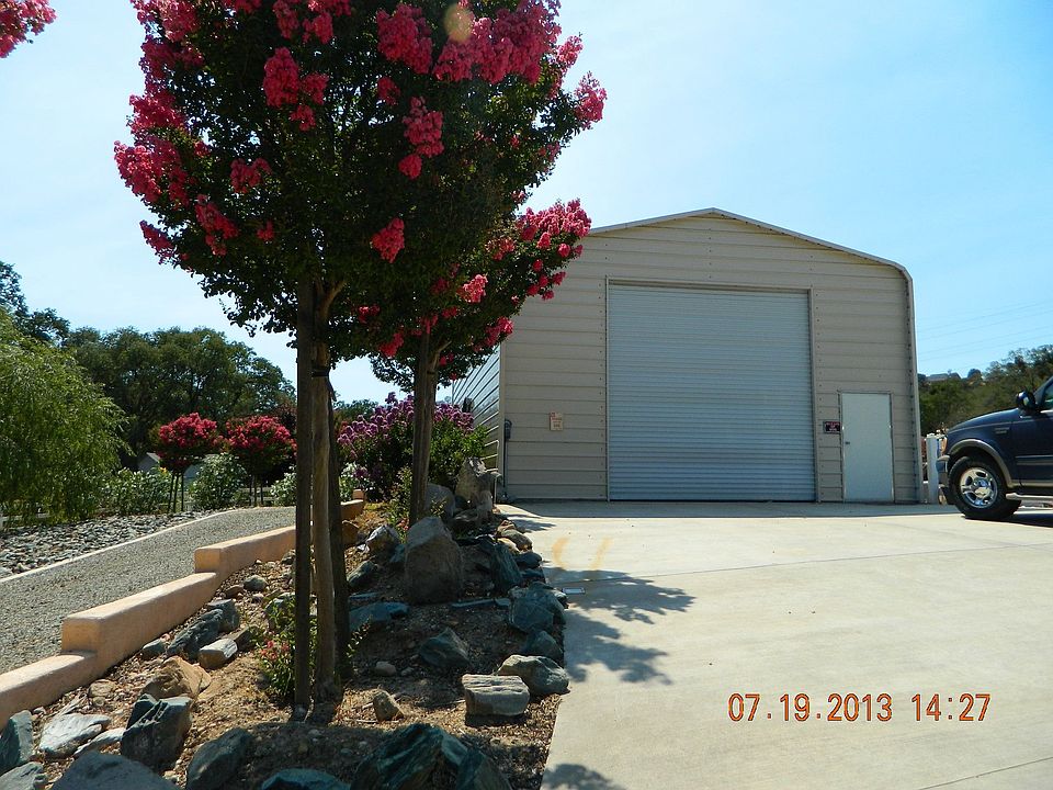 2nd image of 3328 Berkesey Ln
