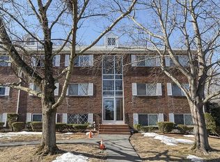 42 Fernview Ave APT 4, North Andover, MA 01845