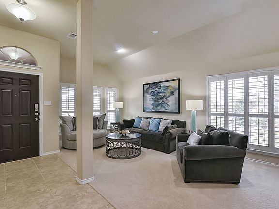 04_6905_Muirfield_Drive104.jpg