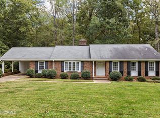 427 Oakridge Rd, Cary, NC 27511