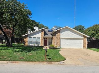 6301 High Country Trl, Arlington, TX 76016
