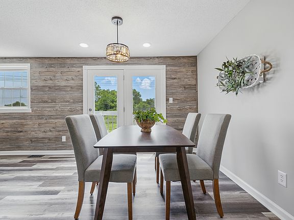 4th image of 5503 Antoneli Ln