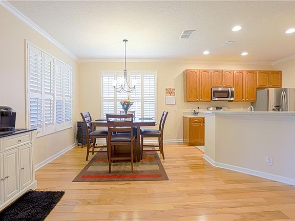 5th image of 435 Victoria Hills Dr