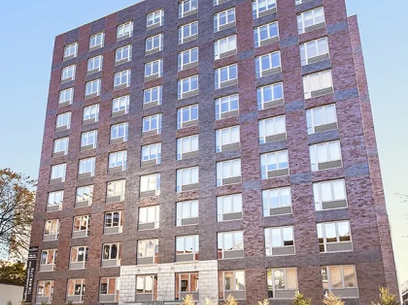 373 Wythe Avenue image 10 of 11