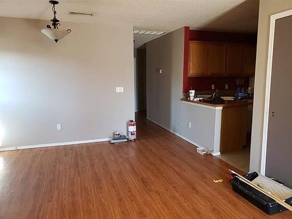3rd image of 779 S Erika Ave