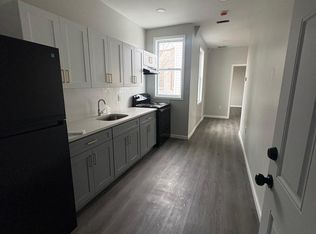 564 S 11th St #3B, Newark, NJ 07103