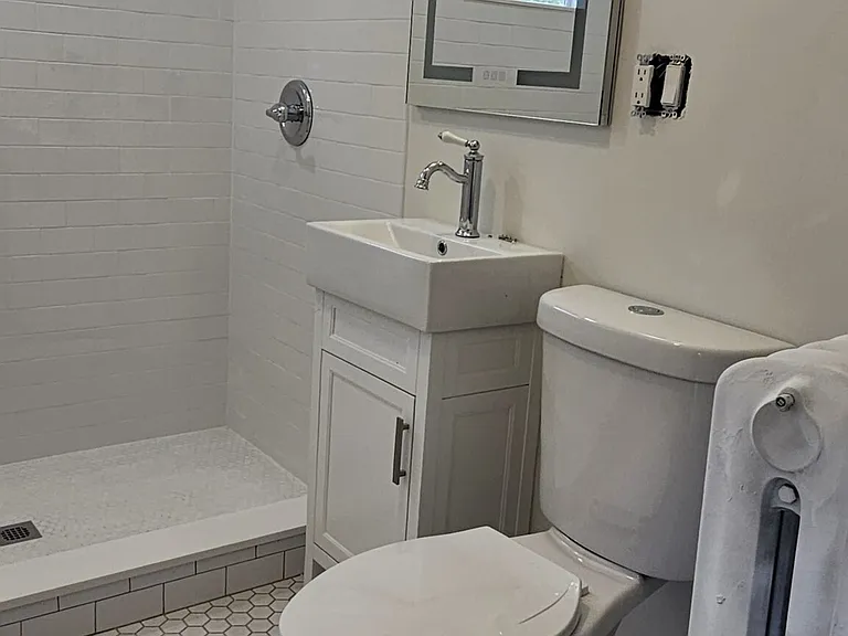 16 Gerald Rd #2 — Photo 14