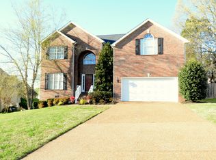 1702 Falcon Ct, Mount Juliet, TN 37122
