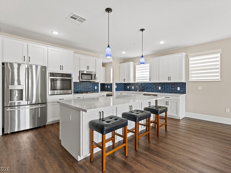 1st image of 2555 Hampton Rd Unit 11210