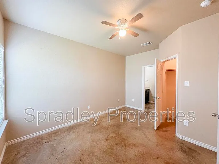 7108B Cameron Park Rd #R — Photo 8