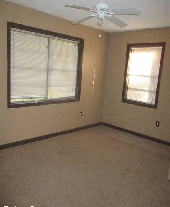 2nd image of 751 Main St
