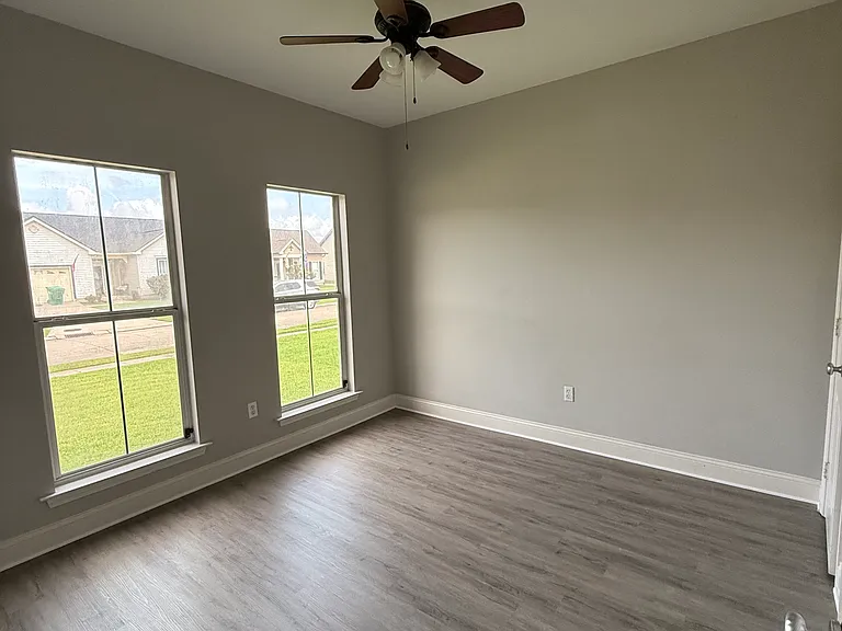 5245 Savannah Ln — Photo 9