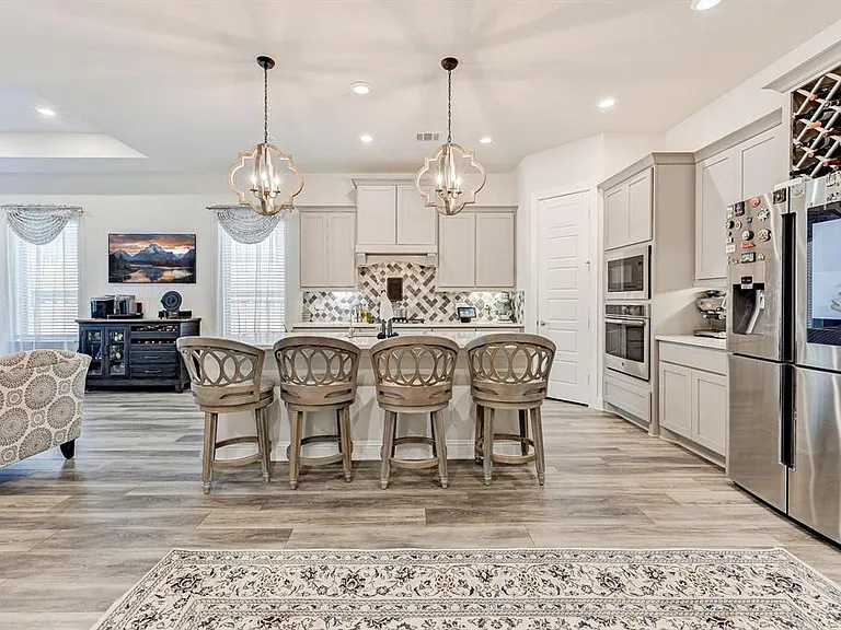 4221 Davis Oak Dr — Photo 5