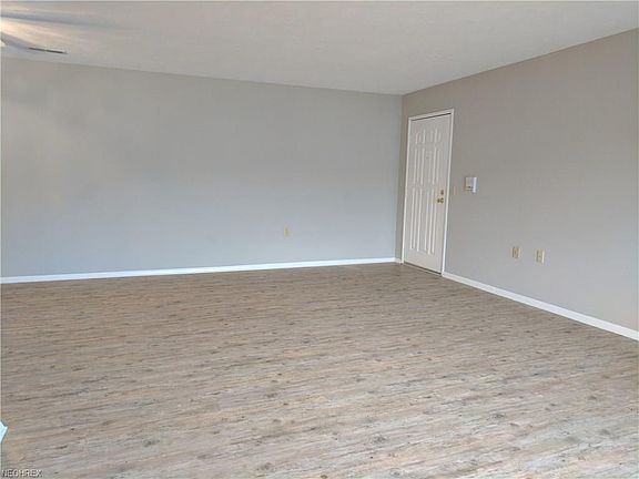 2nd image of 10391 Glenway Dr APT 105
