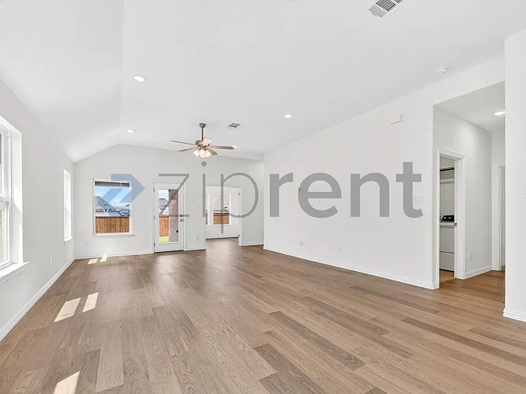 949 Schuberts Rd — Photo 16