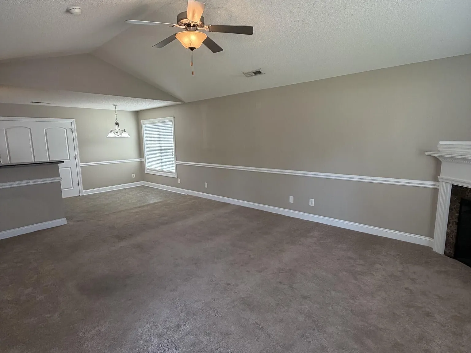 3 bed, 2.0 bath, $1,550 — Photo 2