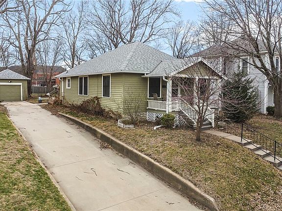 2nd image of 417 W Farmer St