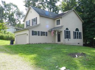 579 Edgewater Beach Blvd, Thornville, OH 43076