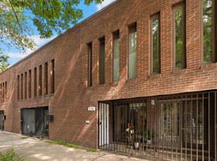 534 W Eugenie St, Chicago, IL 60614