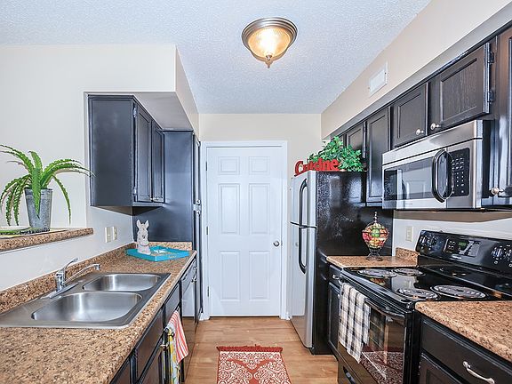 5th image of 919 Ashbrooke Way APT 833