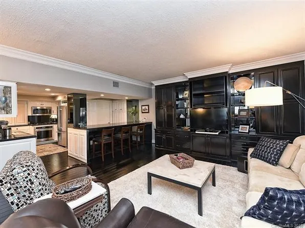 2445 Selwyn Ave APT 102, Charlotte, NC 28209