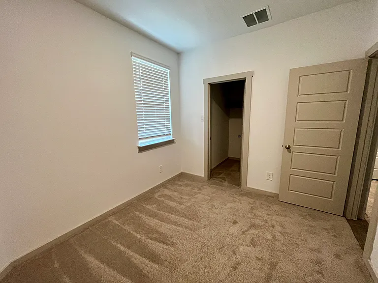 12807 Southborough Ln — Photo 12