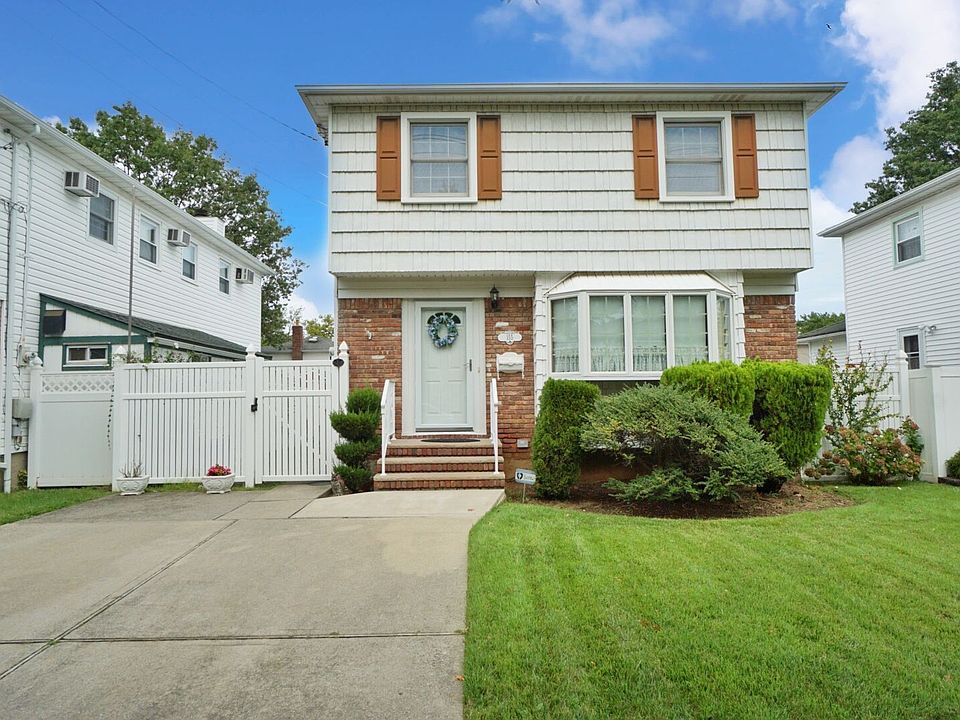 1st image of 155 Lyndale Ave