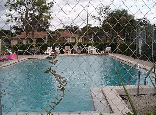 COMM. POOL