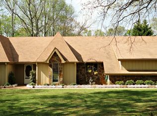 100 Saddle Creek Drive, Roswell, GA 30076