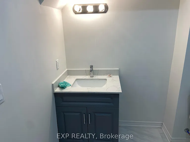 32 Commonwealth Rd #BASEMENT — Photo 11