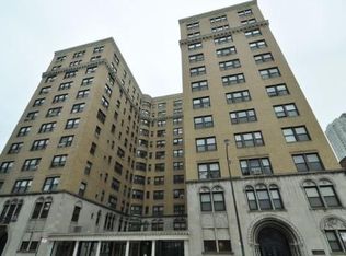 1755 E 55th St APT 801, Chicago, IL 60615