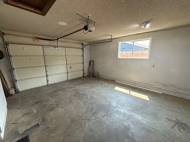 3641 Cherrylawn Ct NE — Photo 25