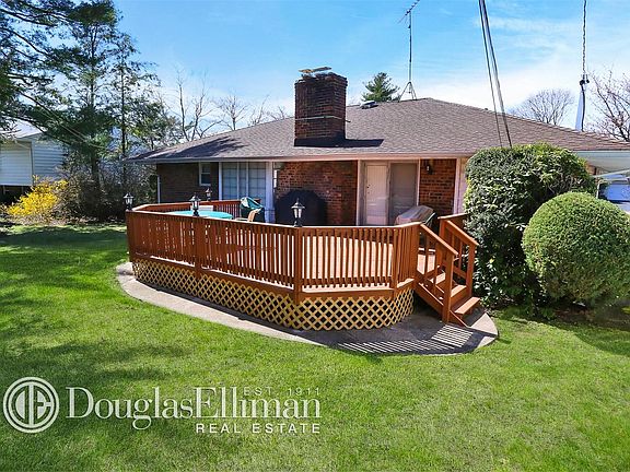 3rd image of 54 Hazelwood Dr