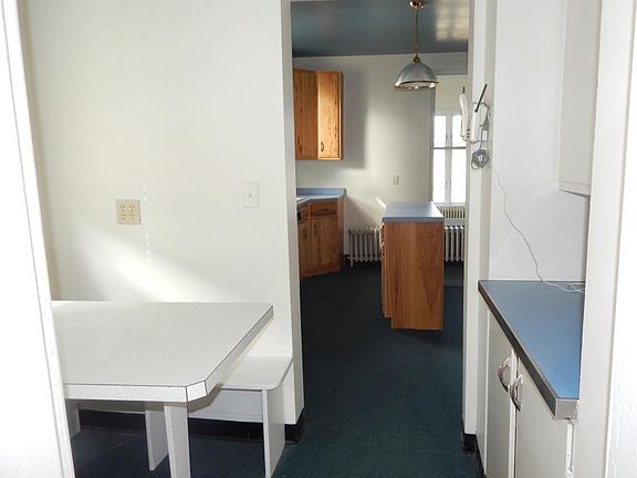 4th image of 903 Prospect Ave