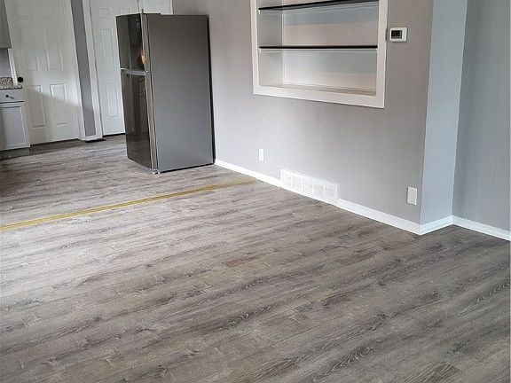 4th image of 5139 Greenhurst Dr