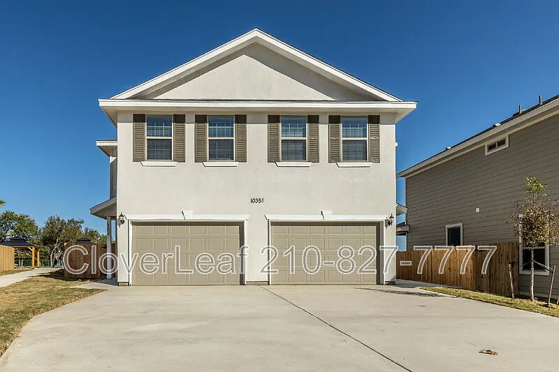 3 bed, 2.5 bath, 1357 sqft, $1,447 — Photo 2