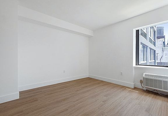 5th image of 160 W 24th St #A